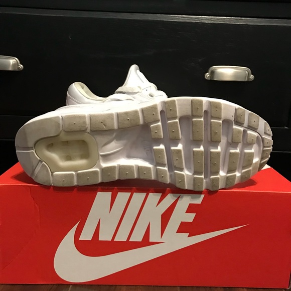 Nike Air max shoes - Picture 4 of 4